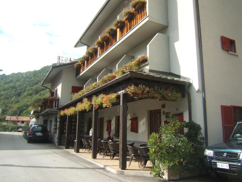 Hotel Berlinghera Sorico Ngoại thất bức ảnh