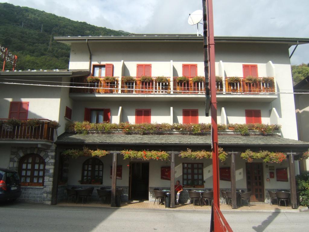 Hotel Berlinghera Sorico Ngoại thất bức ảnh