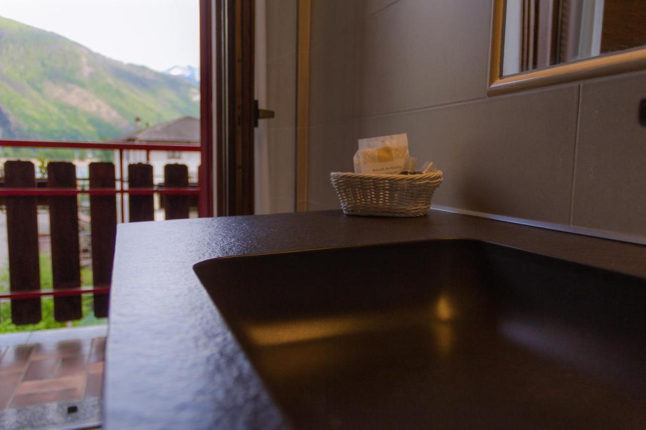 Hotel Berlinghera Sorico Ngoại thất bức ảnh